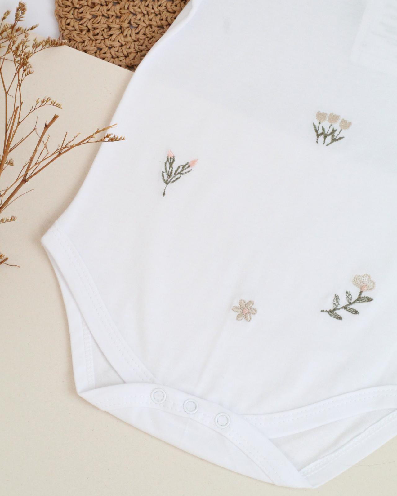 MAMELUCO BLANCO FLORES 000438_2