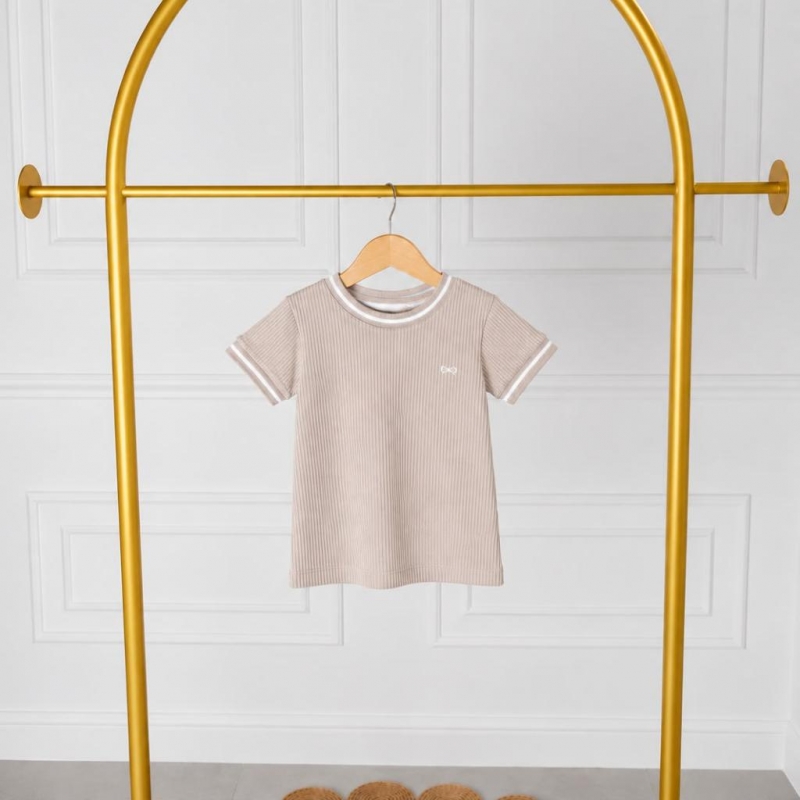 CAMISETA PARA NIÑO ACANALADA COLOR BEIGE_1