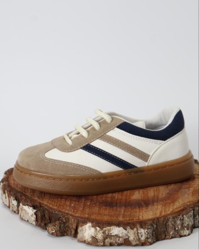 TENNIS PARA NIÑO COLOR BLANCO BEIGE Y AZUL OSCURO_1