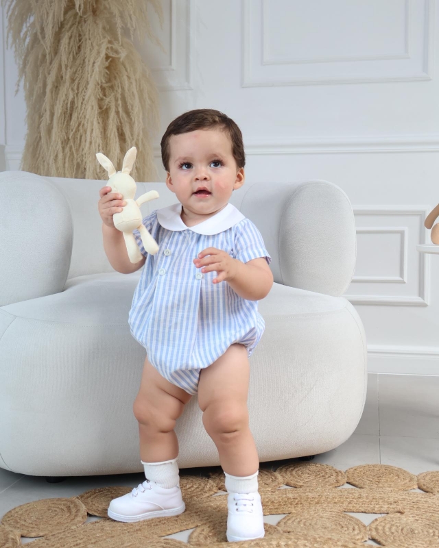 MAMELUCO PARA NIÑO DE RAYAS CELESTES CON CUELLO _2