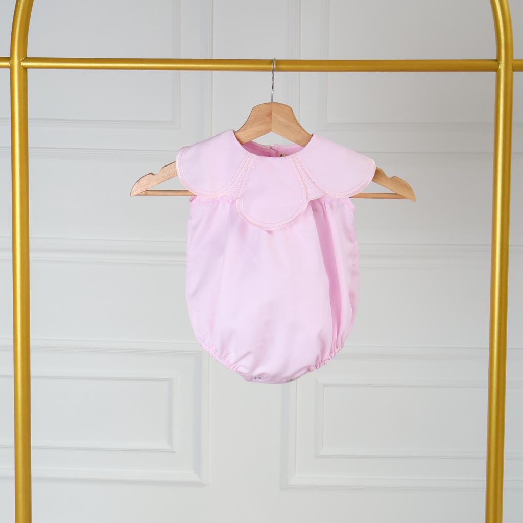 MAMELUCO PARA NIÑA ROSADO CON CUELLO DE FLOR_2
