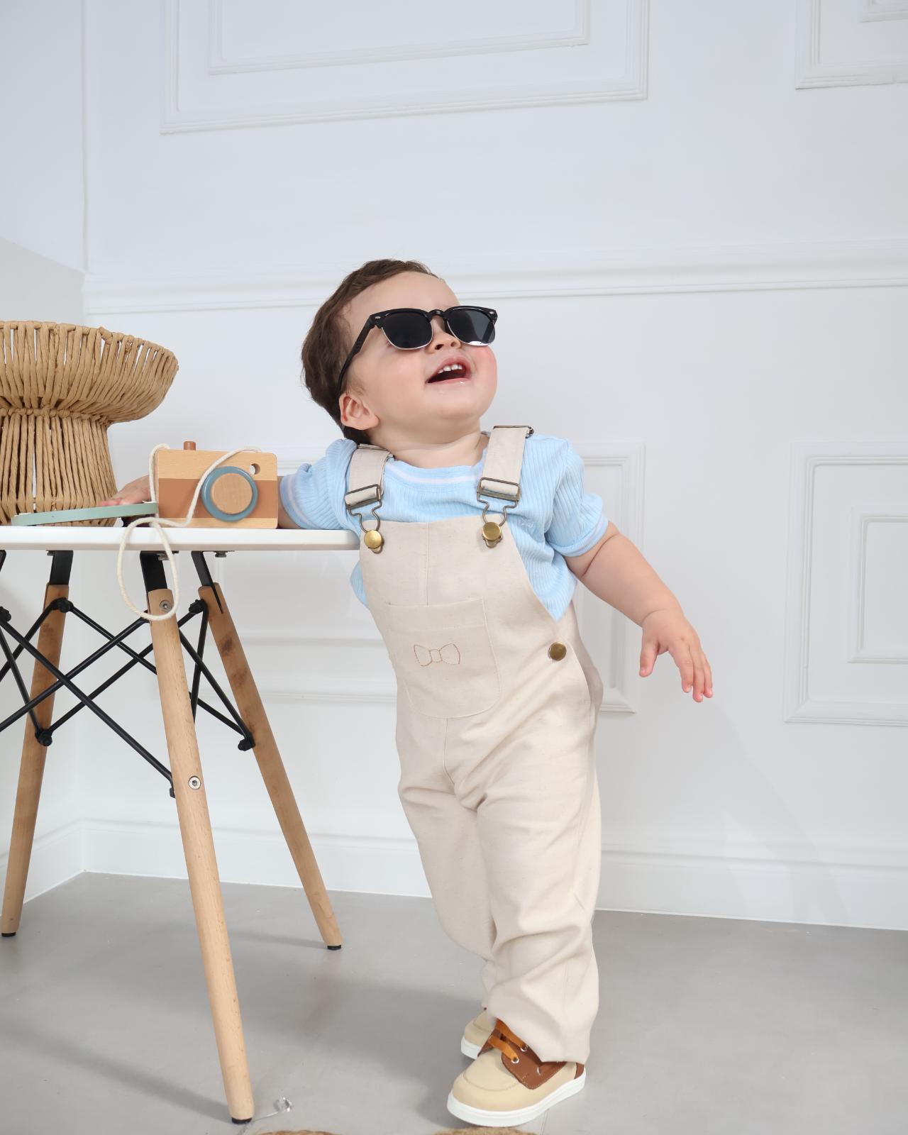 OVEROL BEIGE PARA NIÑO O NIÑA CON TIRANTES AJUSTABLES_1