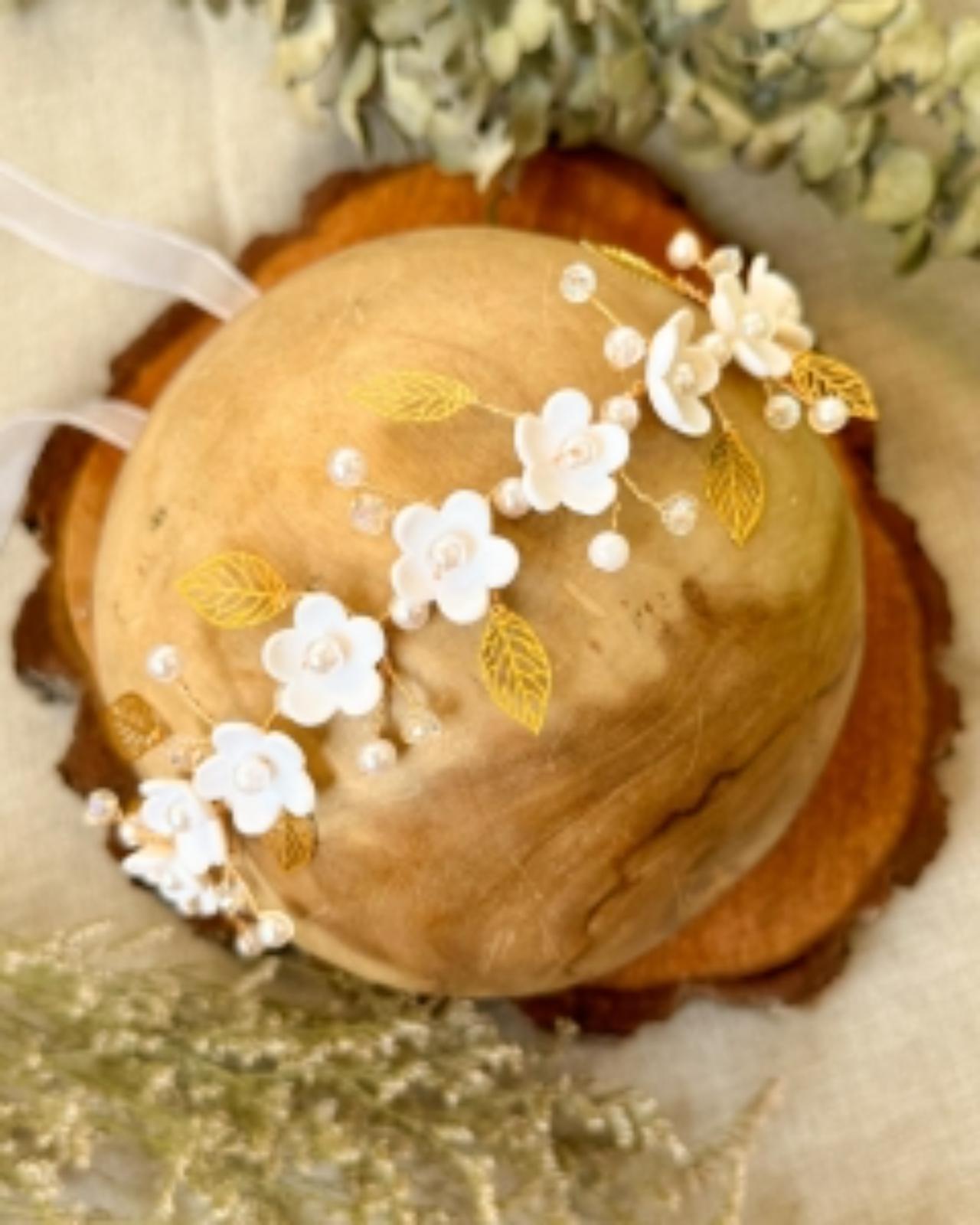 TIARA BLANCO X DORADO 010000_2