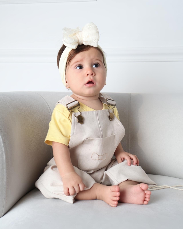 OVEROL BEIGE PARA NIÑO O NIÑA CON TIRANTES AJUSTABLES_3